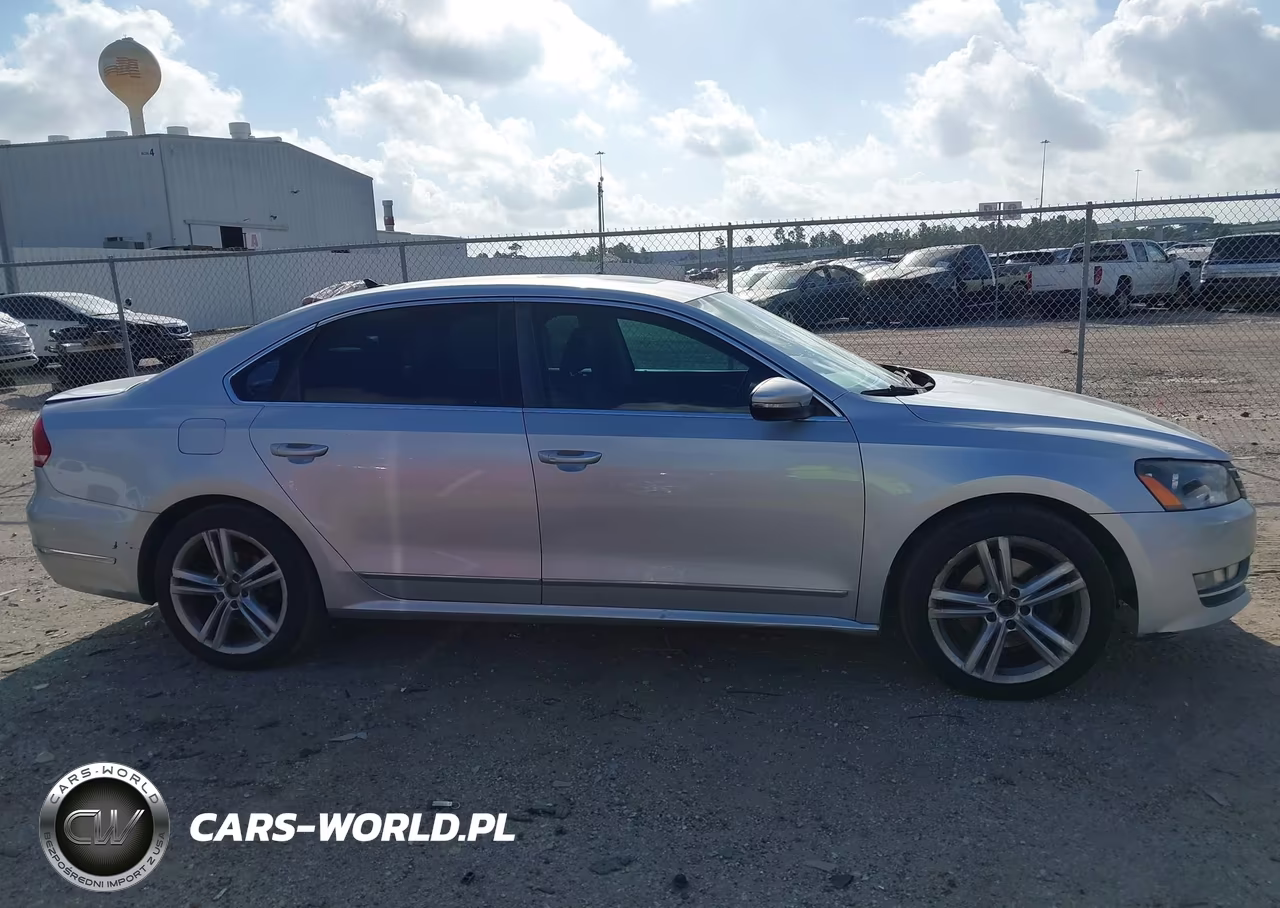2012 Volkswagen Passat 2.0L Tdi Sel Premium VIN:1VWCN7A37CC082955 - 14