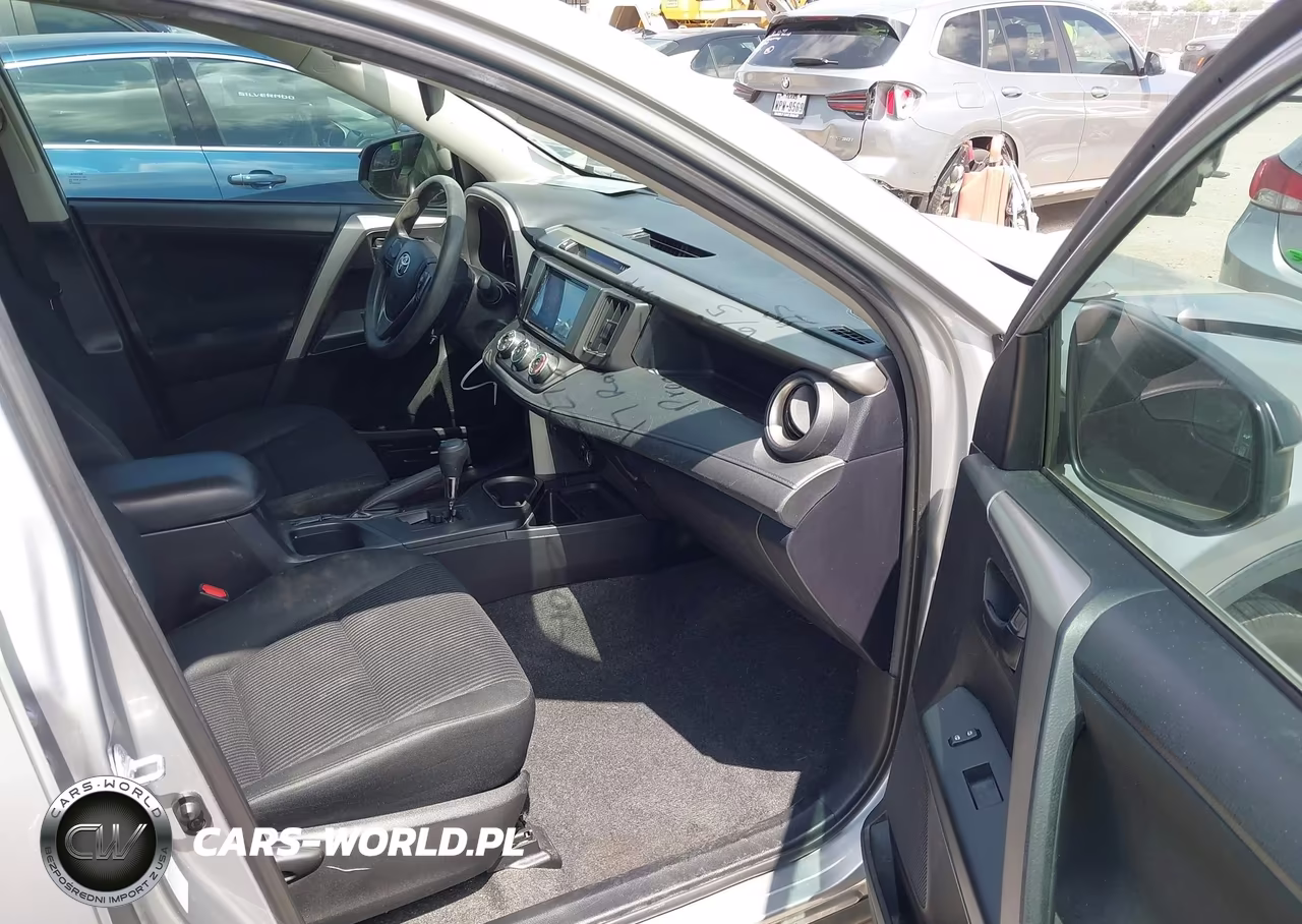 2017 Toyota Rav4 Le VIN:2T3ZFREVXHW336826 - 5