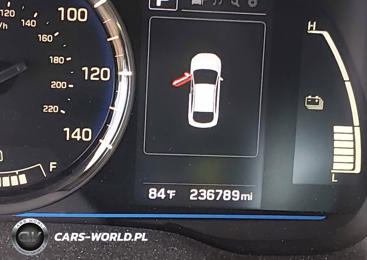 2019 Hyundai Ioniq Hybrid Blue VIN:KMHC65LC7KU179742 - 16