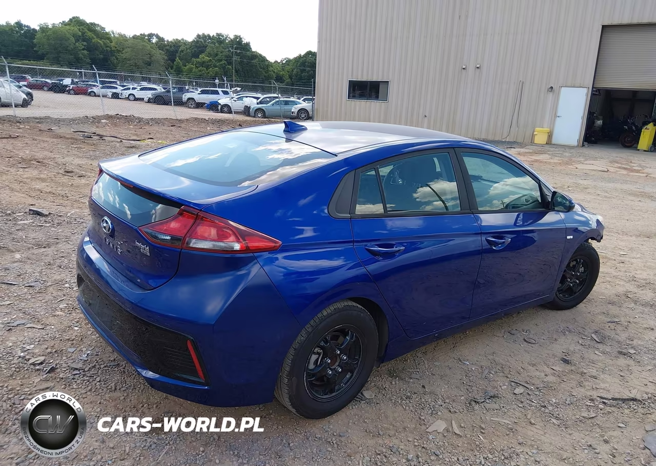 2019 Hyundai Ioniq Hybrid Blue VIN:KMHC65LC7KU179742 - 4