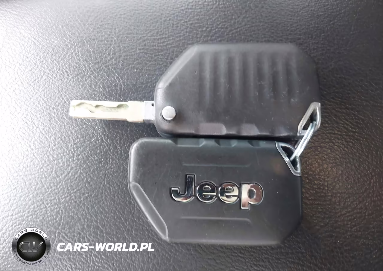 2021 Jeep Wrangler Unlimited Sport 4X4 VIN:1C4HJXDN8MW526393 - 11