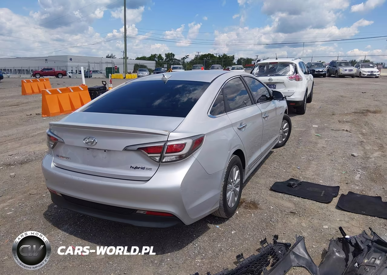 2016 Hyundai Sonata Hybrid Se VIN:KMHE24L15GA039159 - 4