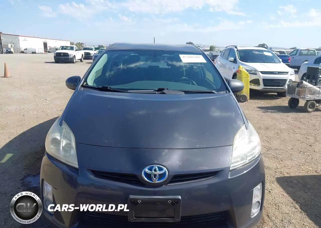 2011 Toyota Prius Two VIN:JTDKN3DUXB0251300 - 12