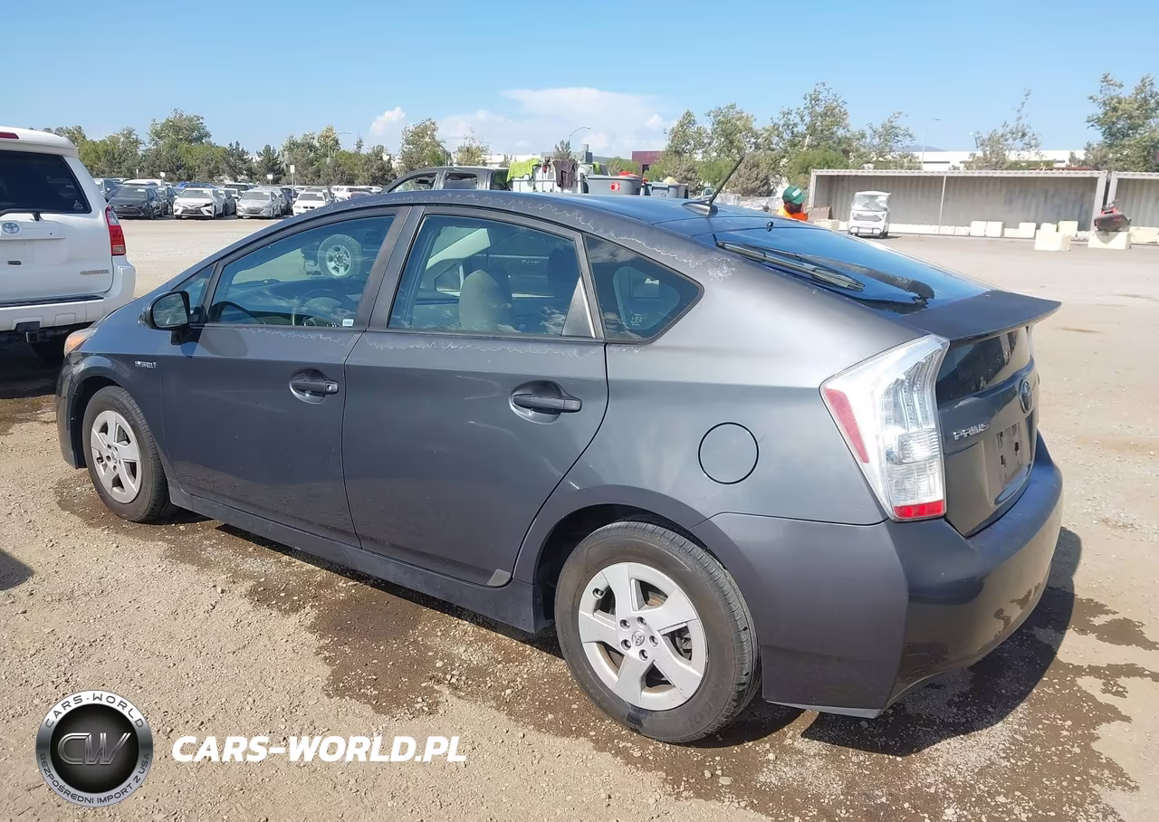 2011 Toyota Prius Two VIN:JTDKN3DUXB0251300 - 3