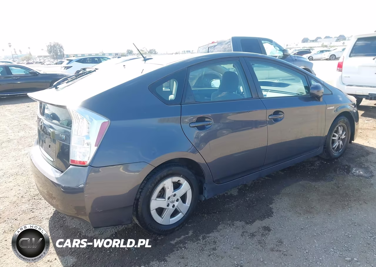 2011 Toyota Prius Two VIN:JTDKN3DUXB0251300 - 4