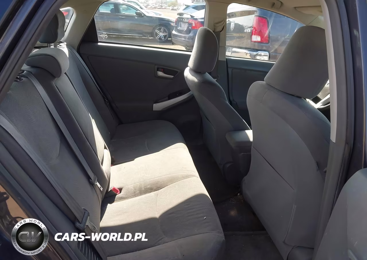 2011 Toyota Prius Two VIN:JTDKN3DUXB0251300 - 8