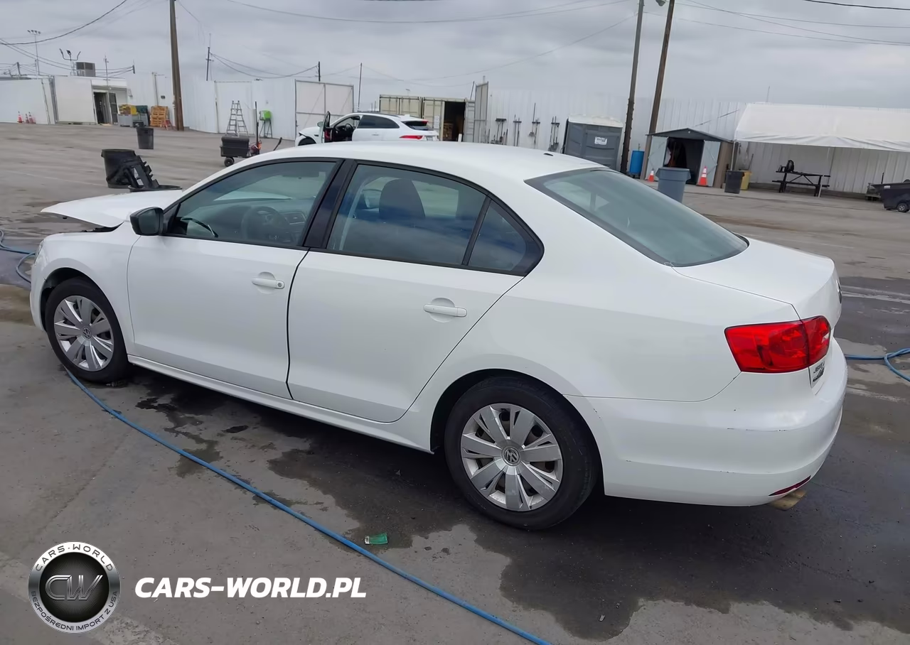2014 Volkswagen Jetta 2.0L S VIN:3VW2K7AJXEM241746 - 3