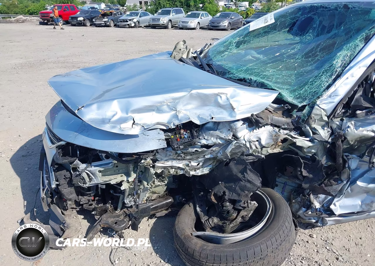 2018 Chevrolet Malibu Hybrid VIN:1G1ZF5SU3JF153482 - 6