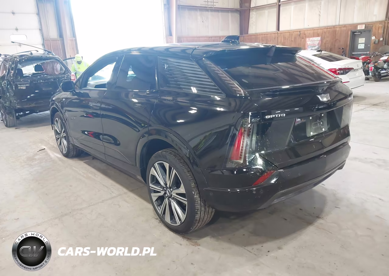 2025 Cadillac Optiq Luxury 2 Awd VIN:3GYK3DMR2SS255125 - 3