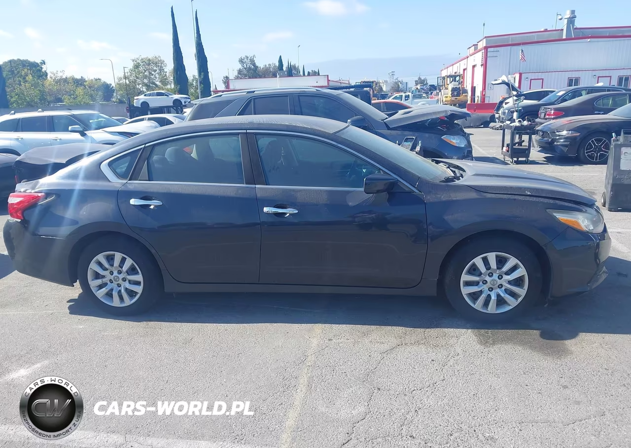 2017 Nissan Altima 2.5 S VIN:1N4AL3AP4HC473005 - 13