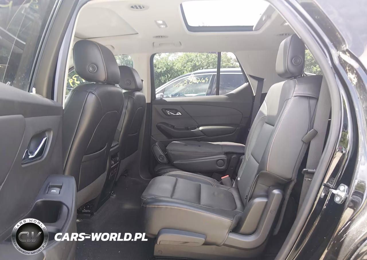 2018 Chevrolet Traverse Premier VIN:1GNERKKW2JJ284372 - 8