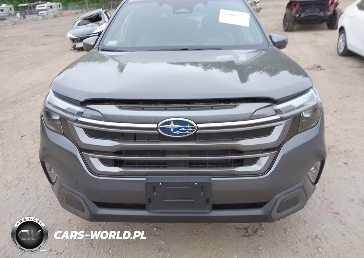 2025 Subaru Forester Limited VIN:JF2SLDRC8SH617933 - 12