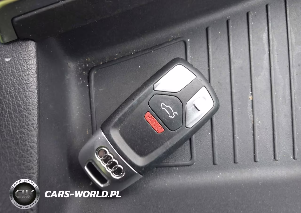 2017 Audi Q7 3.0T Premium VIN:WA1LAAF71HD016260 - 11