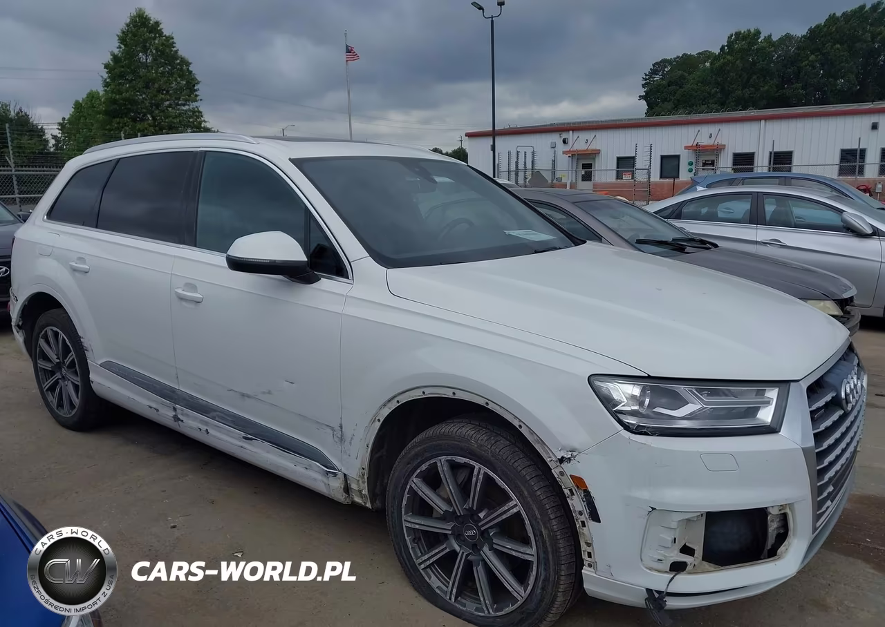 2017 Audi Q7 3.0T Premium VIN:WA1LAAF71HD016260 - 13