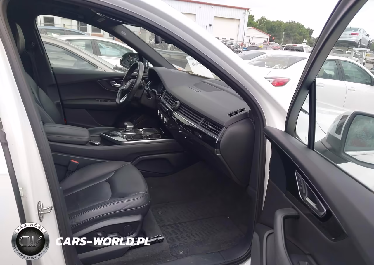 2017 Audi Q7 3.0T Premium VIN:WA1LAAF71HD016260 - 5