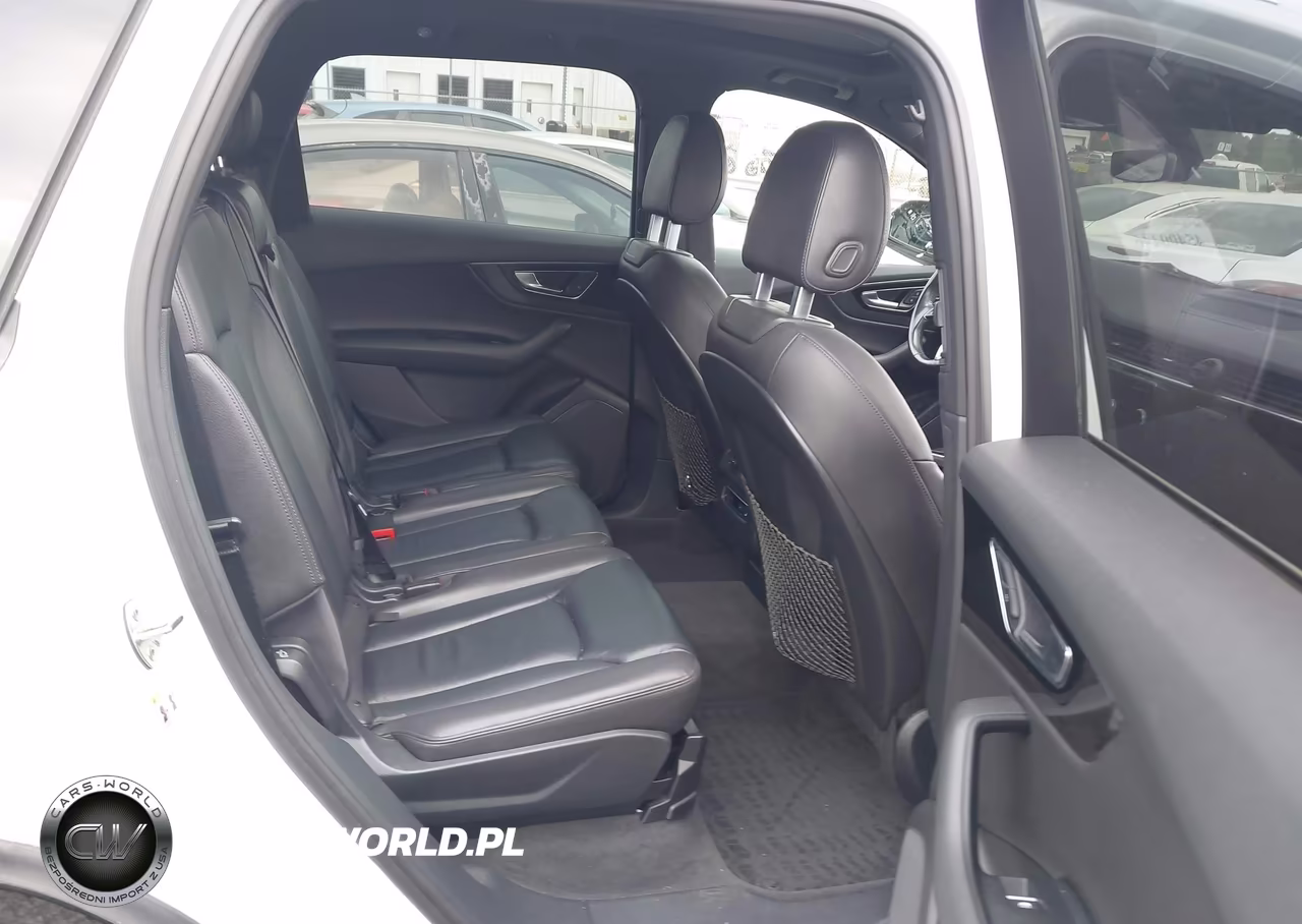 2017 Audi Q7 3.0T Premium VIN:WA1LAAF71HD016260 - 8