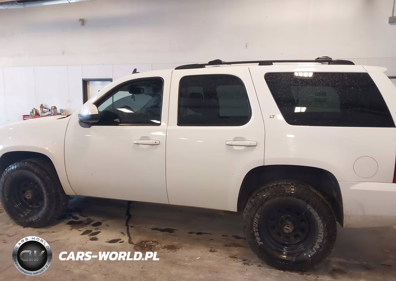 2011 Chevrolet Tahoe Lt VIN:1GNSKBE00BR360365 - 14