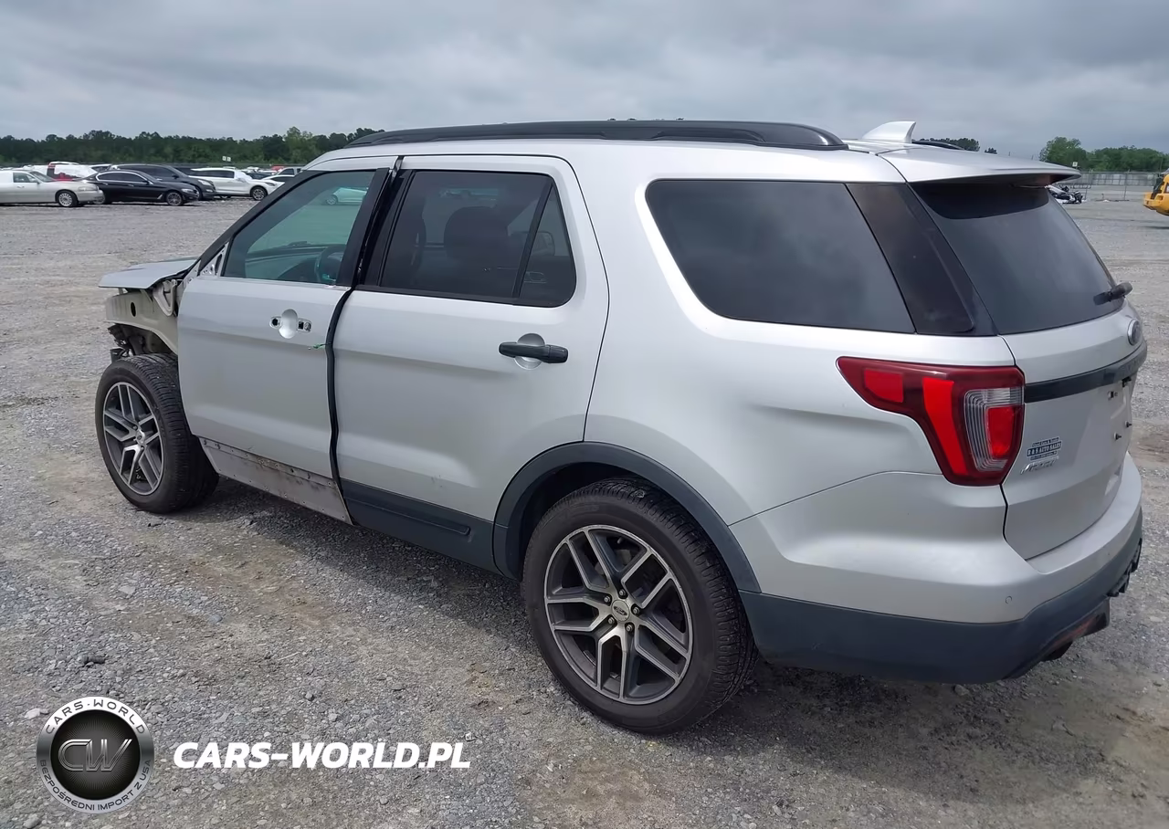 2016 Ford Explorer Sport VIN:1FM5K8GT2GGD09139 - 3