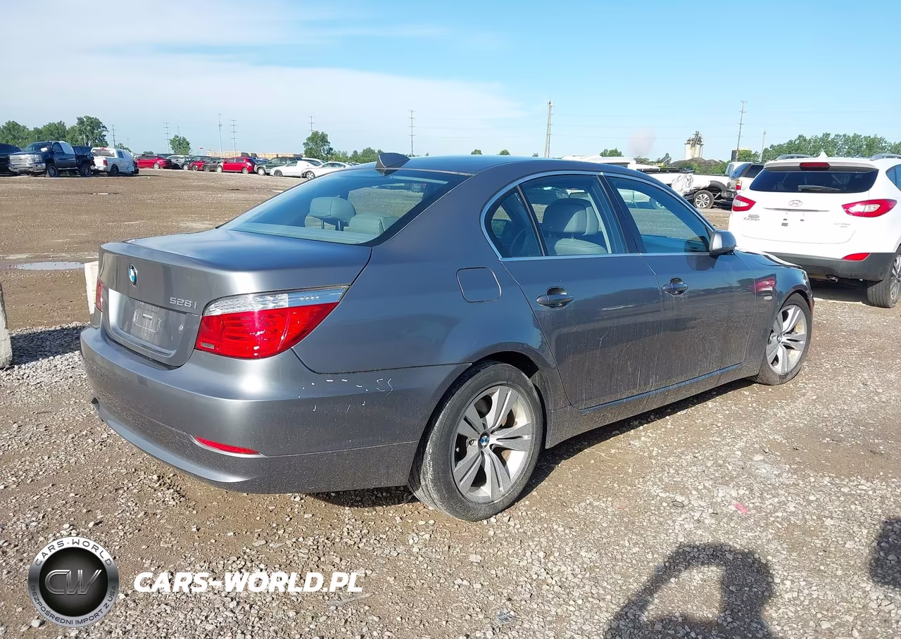 2009 BMW 528I VIN:WBANU53529C118851 - 4