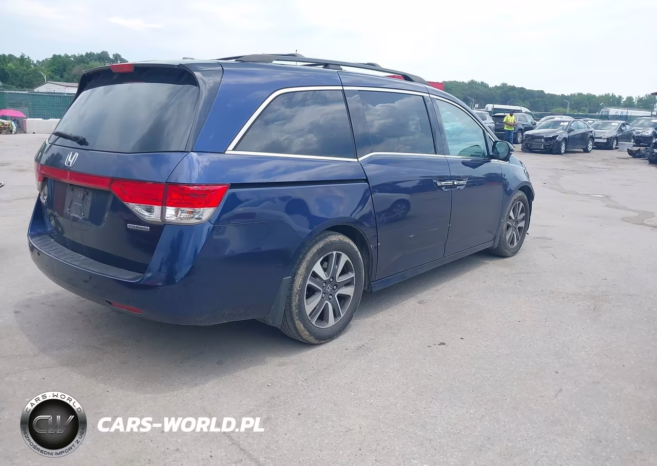 2016 Honda Odyssey Touring-Touring Elite VIN:5FNRL5H93GB063247 - 4