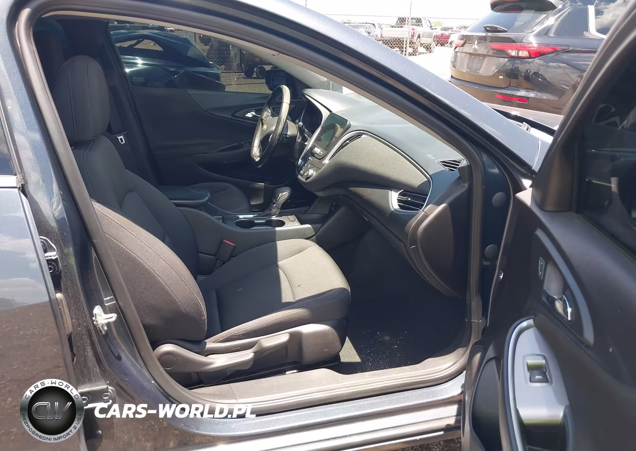 2021 Chevrolet Malibu Fwd Rs VIN:1G1ZG5ST6MF052414 - 5