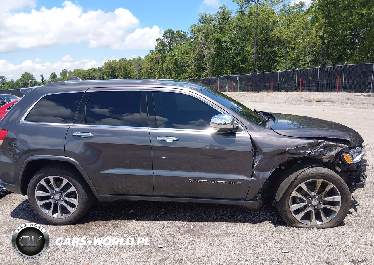 2017 Jeep Grand Cherokee Overland 4X2 VIN:1C4RJECG9HC903347 - 13