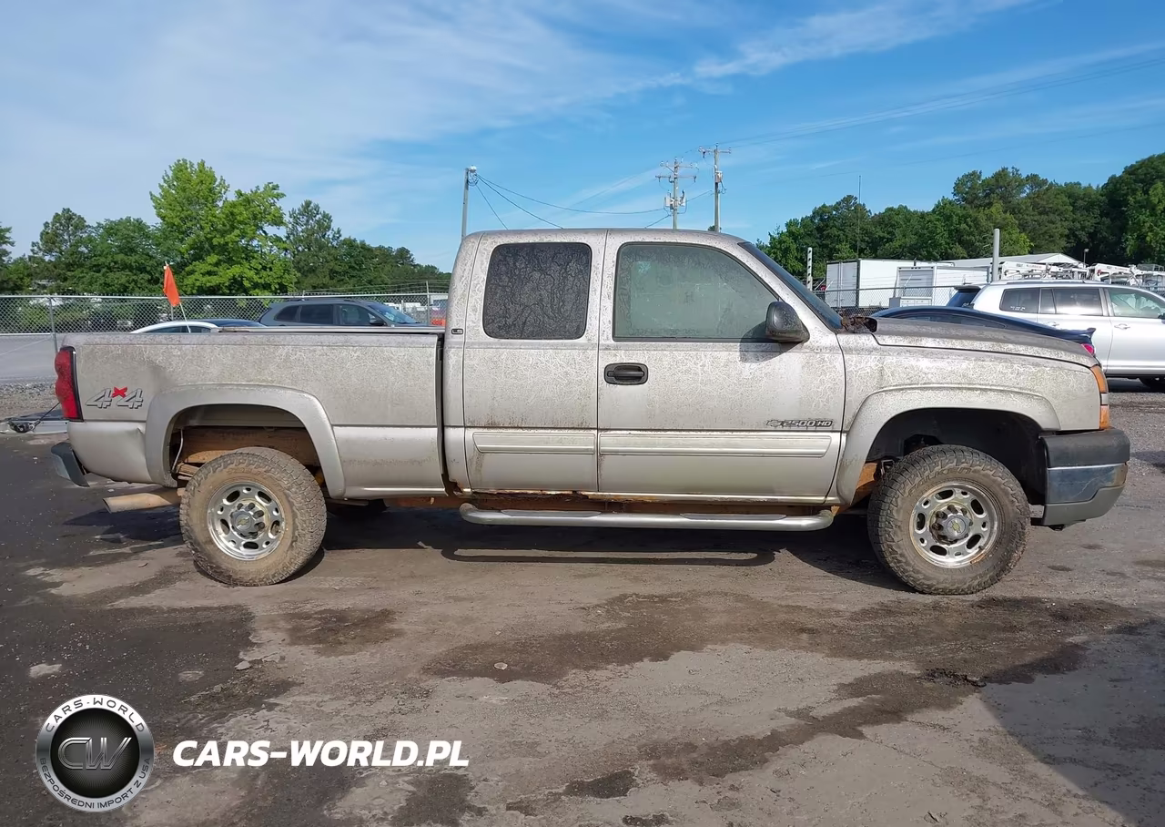 2005 Chevrolet Silverado 2500Hd Ls VIN:1GCHK29U15E217694 - 13