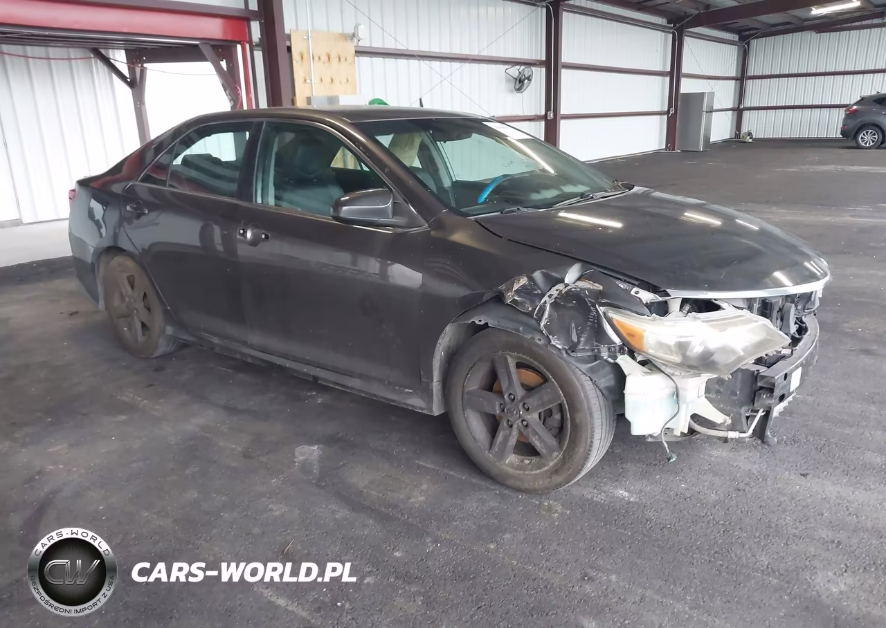 2014 Toyota Camry Se – zdjęcie 1 z 22