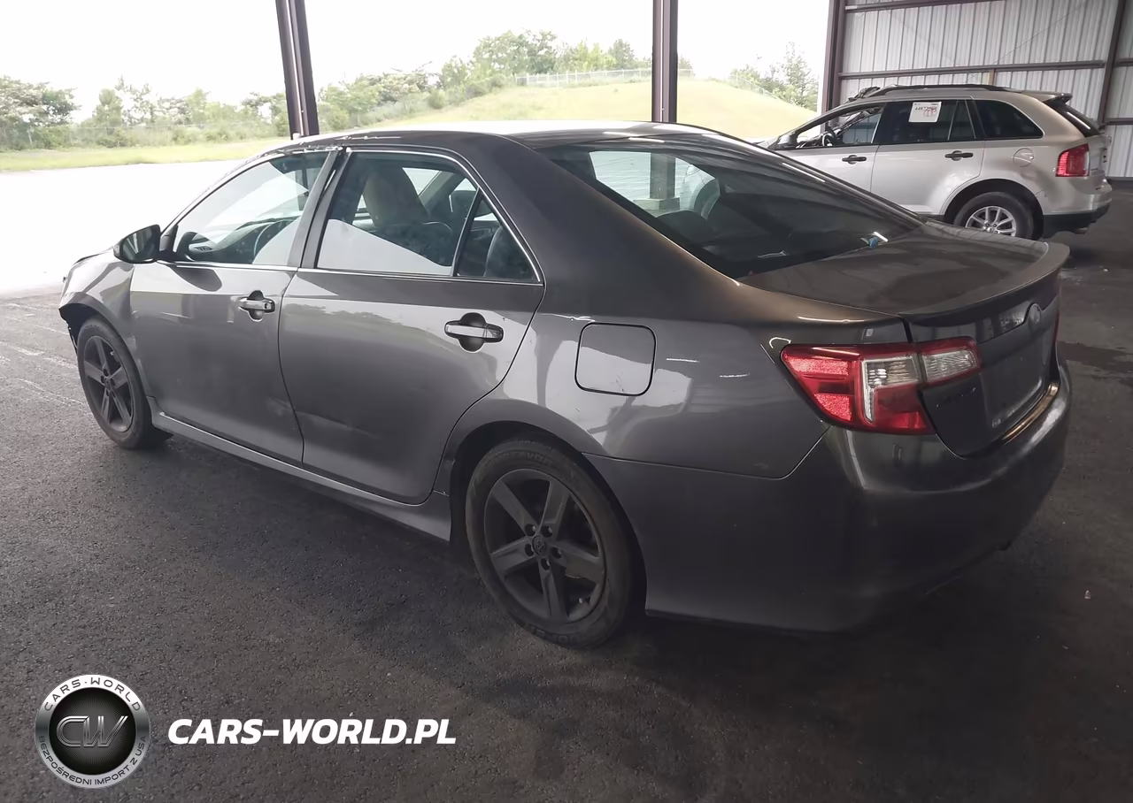 2014 Toyota Camry Se VIN:4T1BF1FK8EU318188 - 3