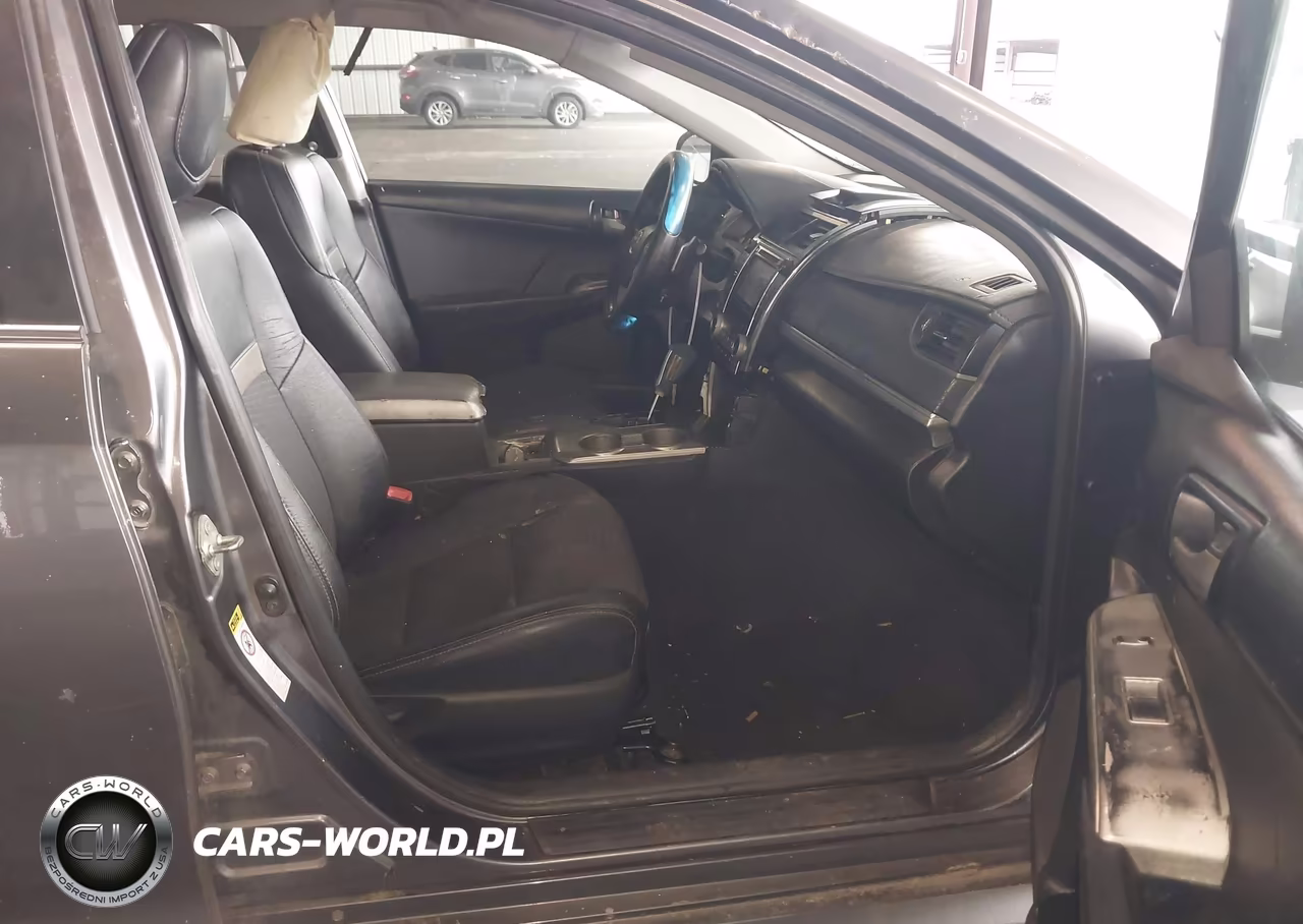 2014 Toyota Camry Se VIN:4T1BF1FK8EU318188 - 5