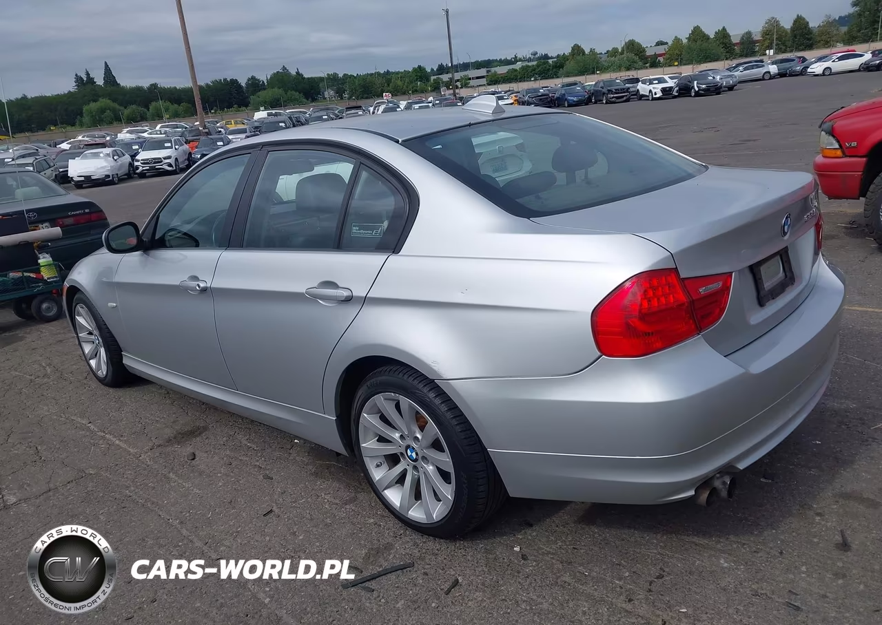 2011 BMW 328I VIN:WBAPH5C5XBA441043 - 3