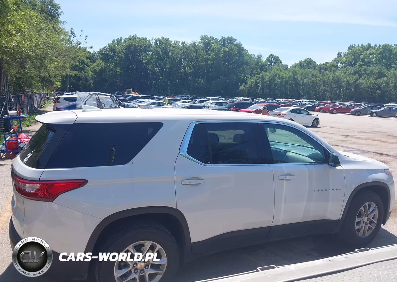 2020 Chevrolet Traverse Fwd Ls VIN:1GNERFKW1LJ279352 - 13