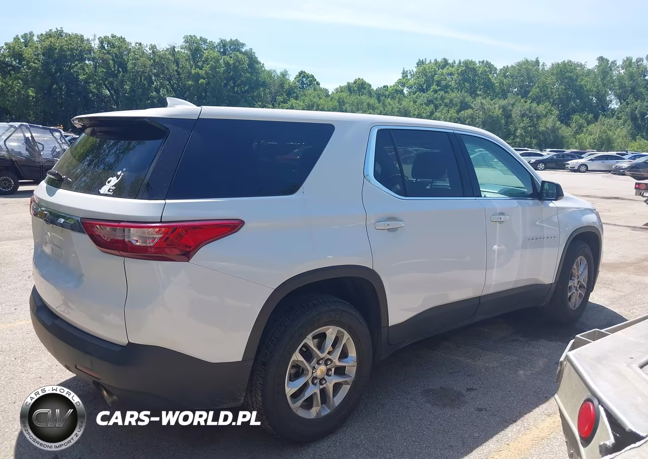 2020 Chevrolet Traverse Fwd Ls VIN:1GNERFKW1LJ279352 - 4