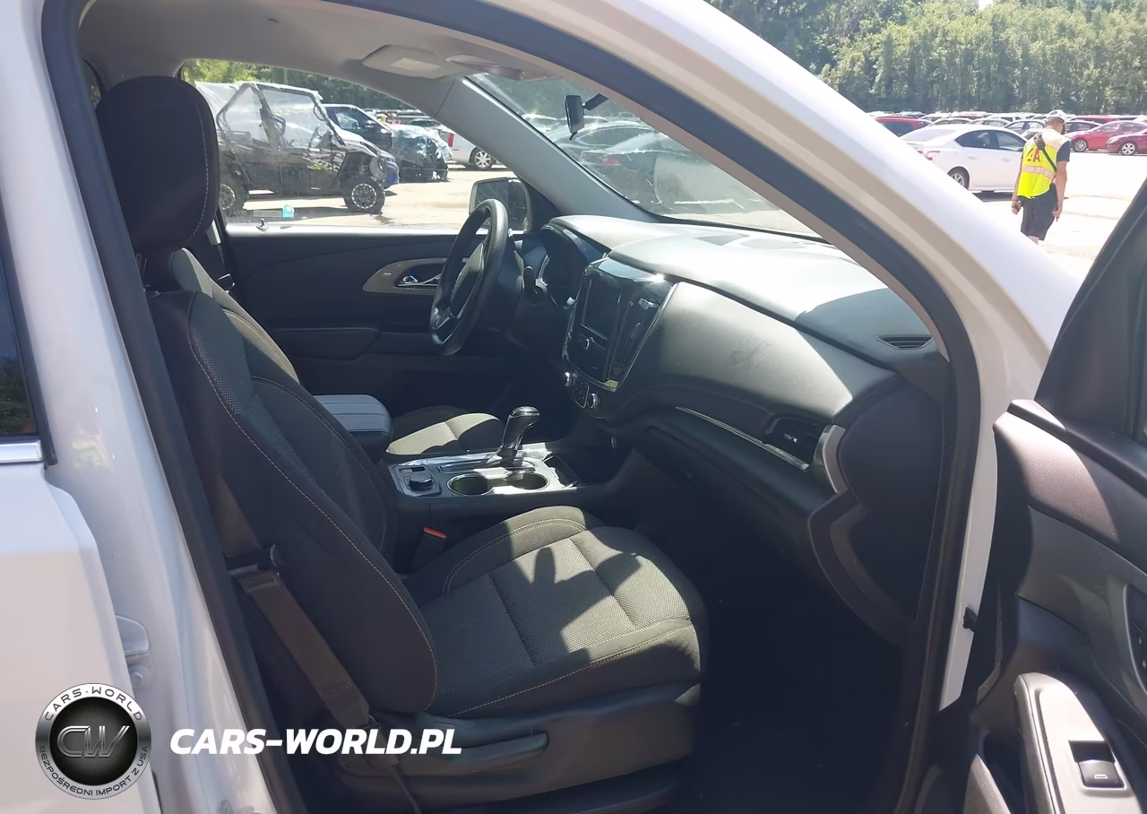2020 Chevrolet Traverse Fwd Ls VIN:1GNERFKW1LJ279352 - 5
