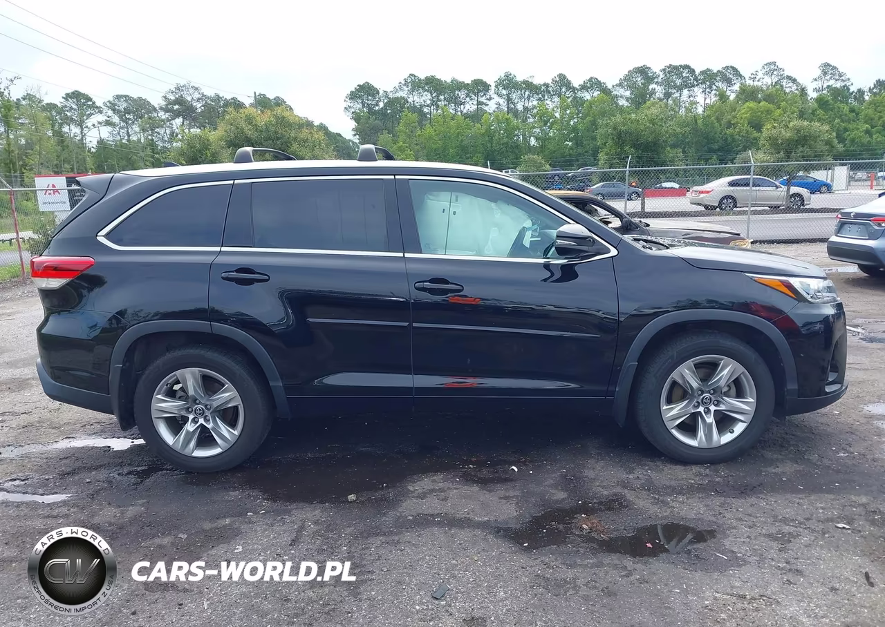2018 Toyota Highlander Limited VIN:5TDDZRFH6JS893069 - 13