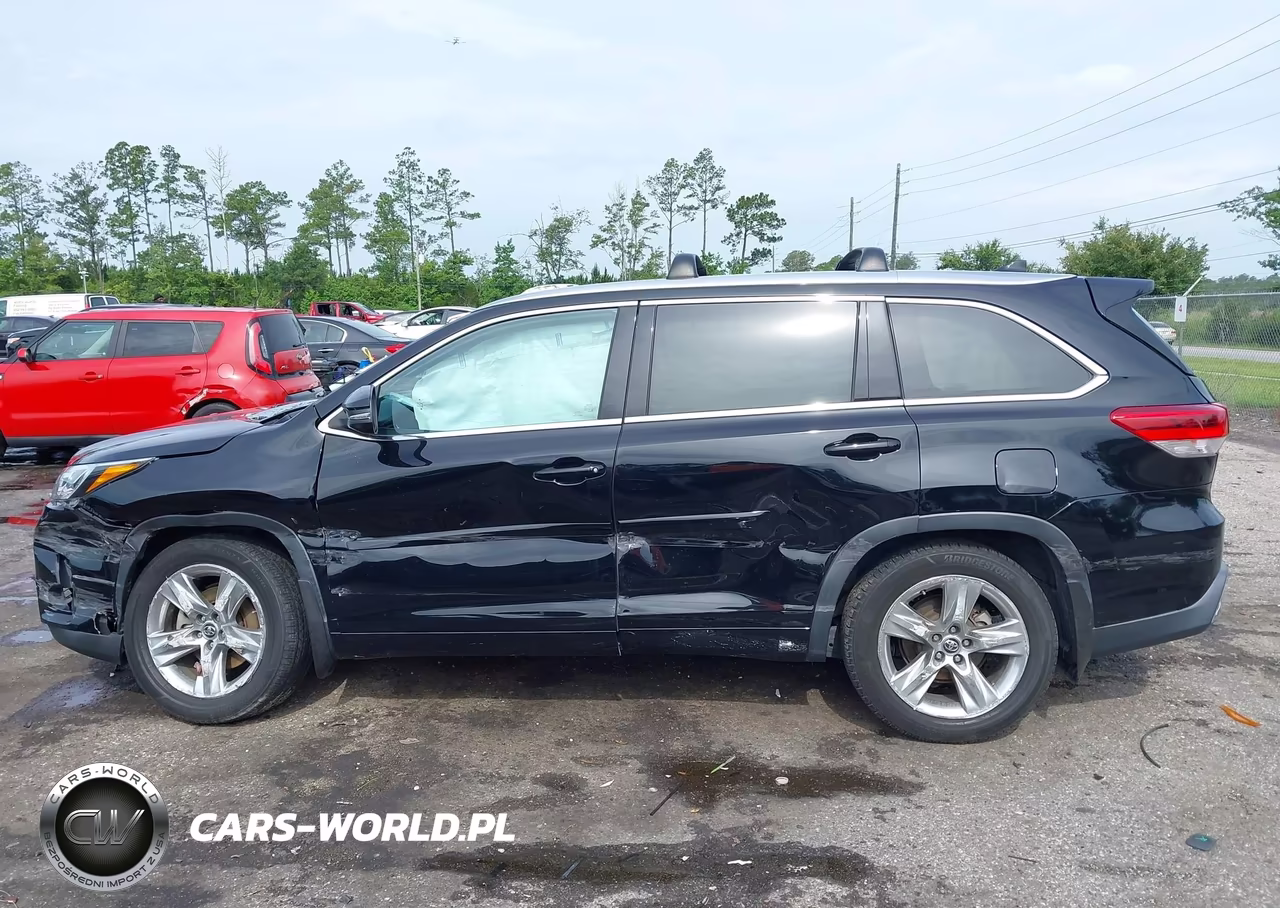 2018 Toyota Highlander Limited VIN:5TDDZRFH6JS893069 - 14