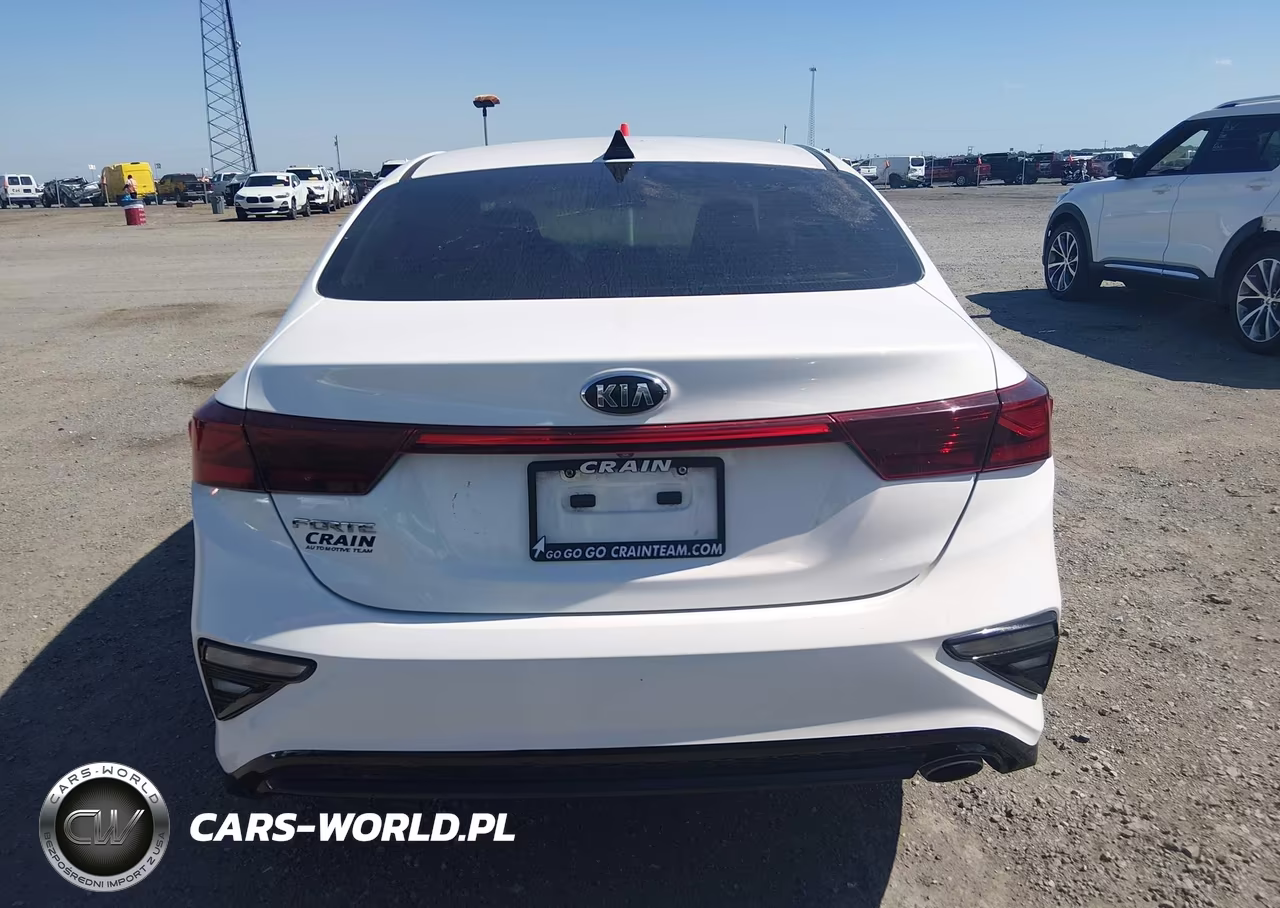 2019 Kia Forte Lxs VIN:3KPF24AD0KE013418 - 16