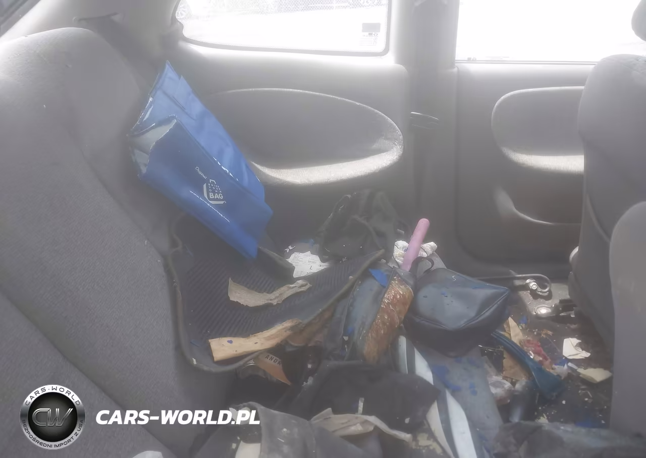 2001 Daewoo Lanos S VIN:KLATA22671B653638 - 8