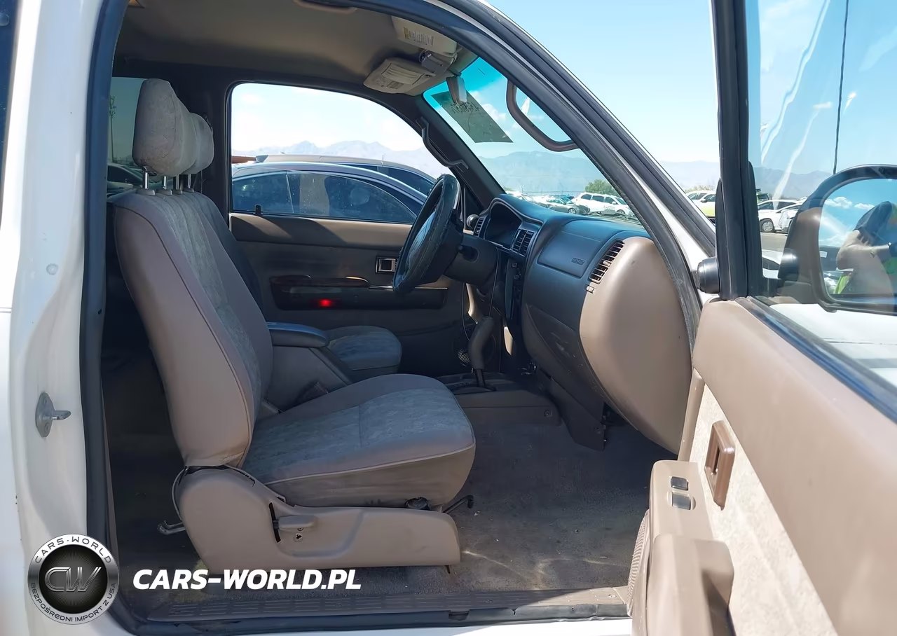 2000 Toyota Tacoma Prerunner V6 VIN:4TASN92N0YZ644785 - 5