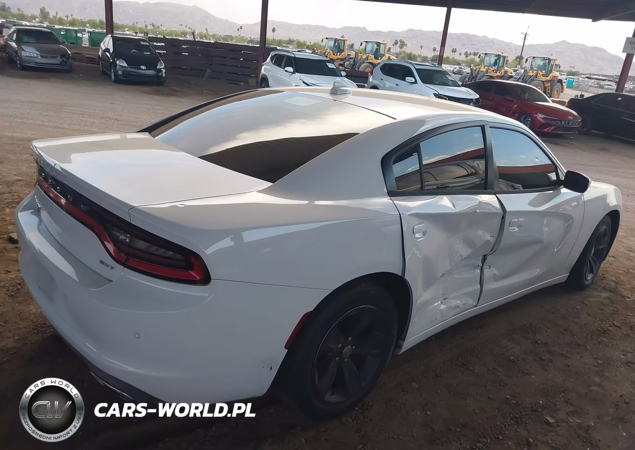 2018 Dodge Charger Sxt Plus Rwd VIN:2C3CDXHG2JH125434 - 4