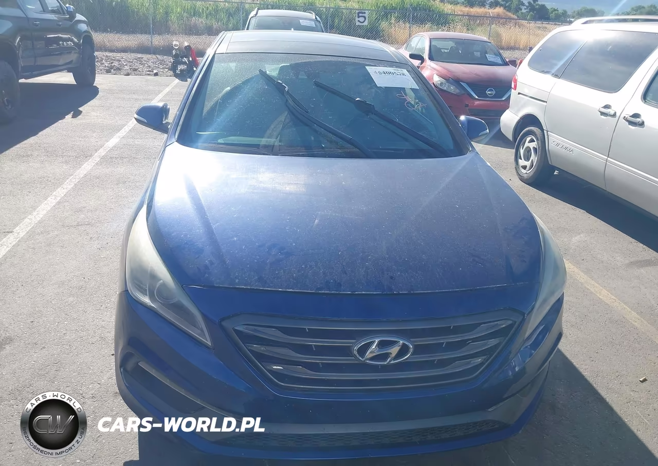 2015 Hyundai Sonata Limited VIN:5NPE34AF1FH105780 - 12