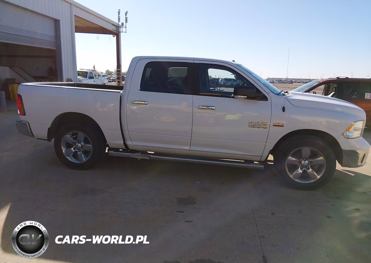 2016 Ram 1500 Lone Star VIN:3C6RR6LT2GG331228 - 14