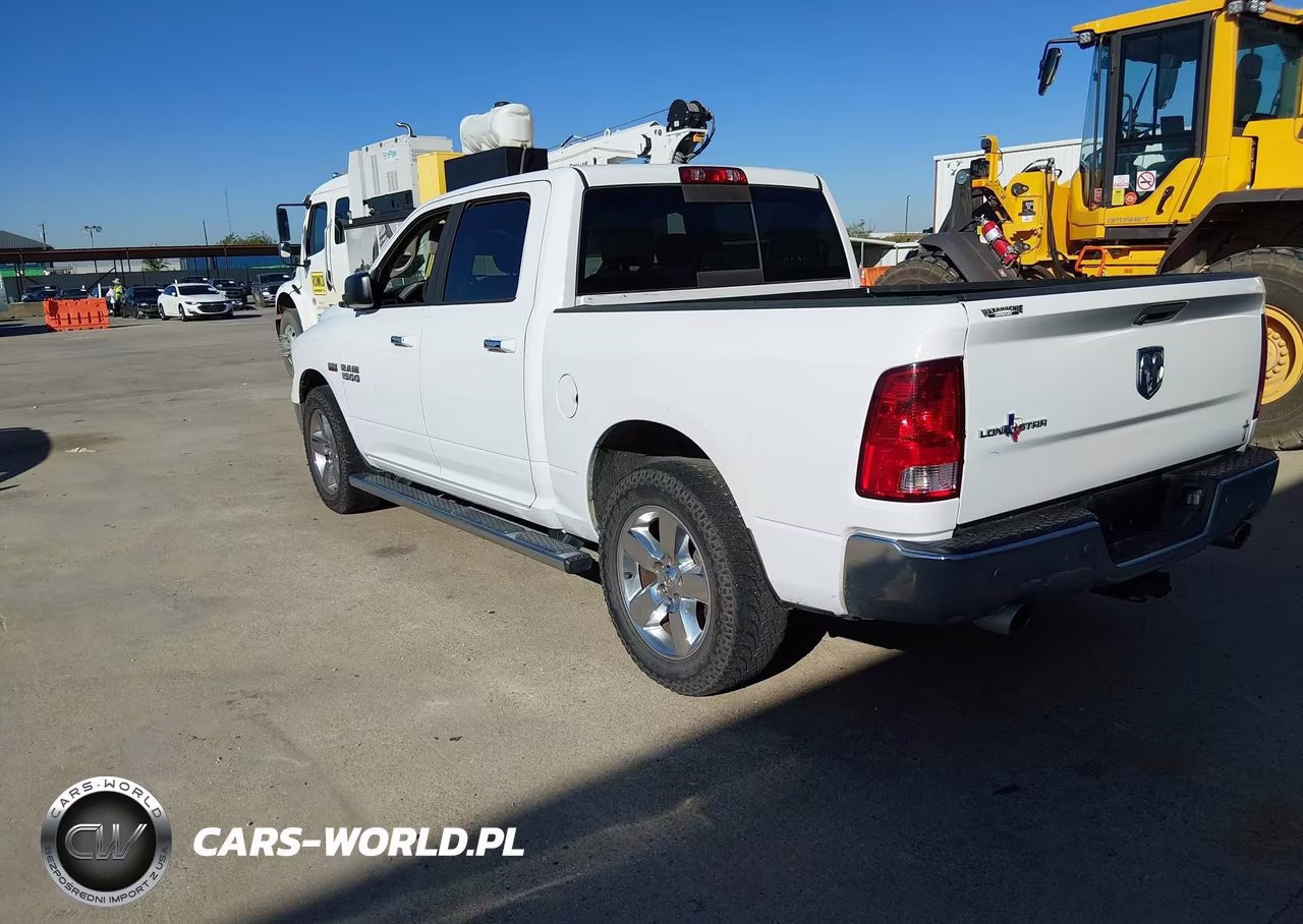 2016 Ram 1500 Lone Star VIN:3C6RR6LT2GG331228 - 3