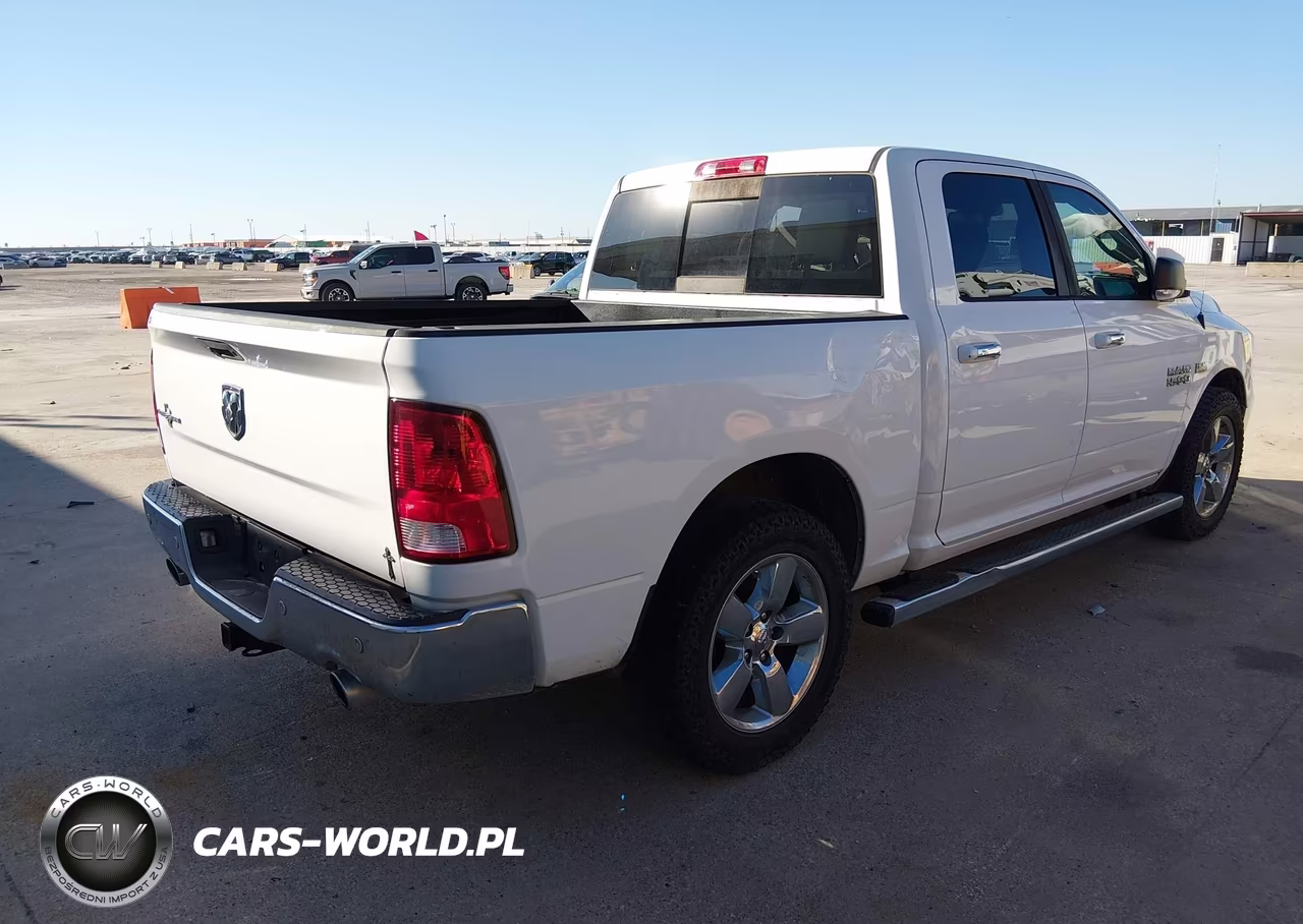 2016 Ram 1500 Lone Star VIN:3C6RR6LT2GG331228 - 4