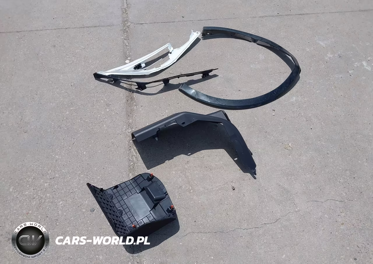 2024 Toyota Prius Limited VIN:JTDACAAU9R3044464 - 12