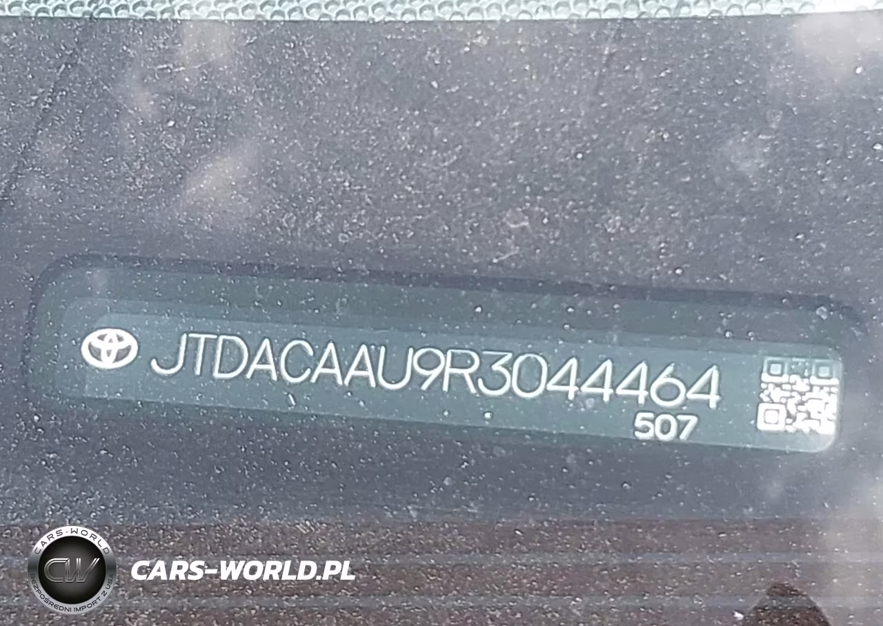 2024 Toyota Prius Limited VIN:JTDACAAU9R3044464 - 18