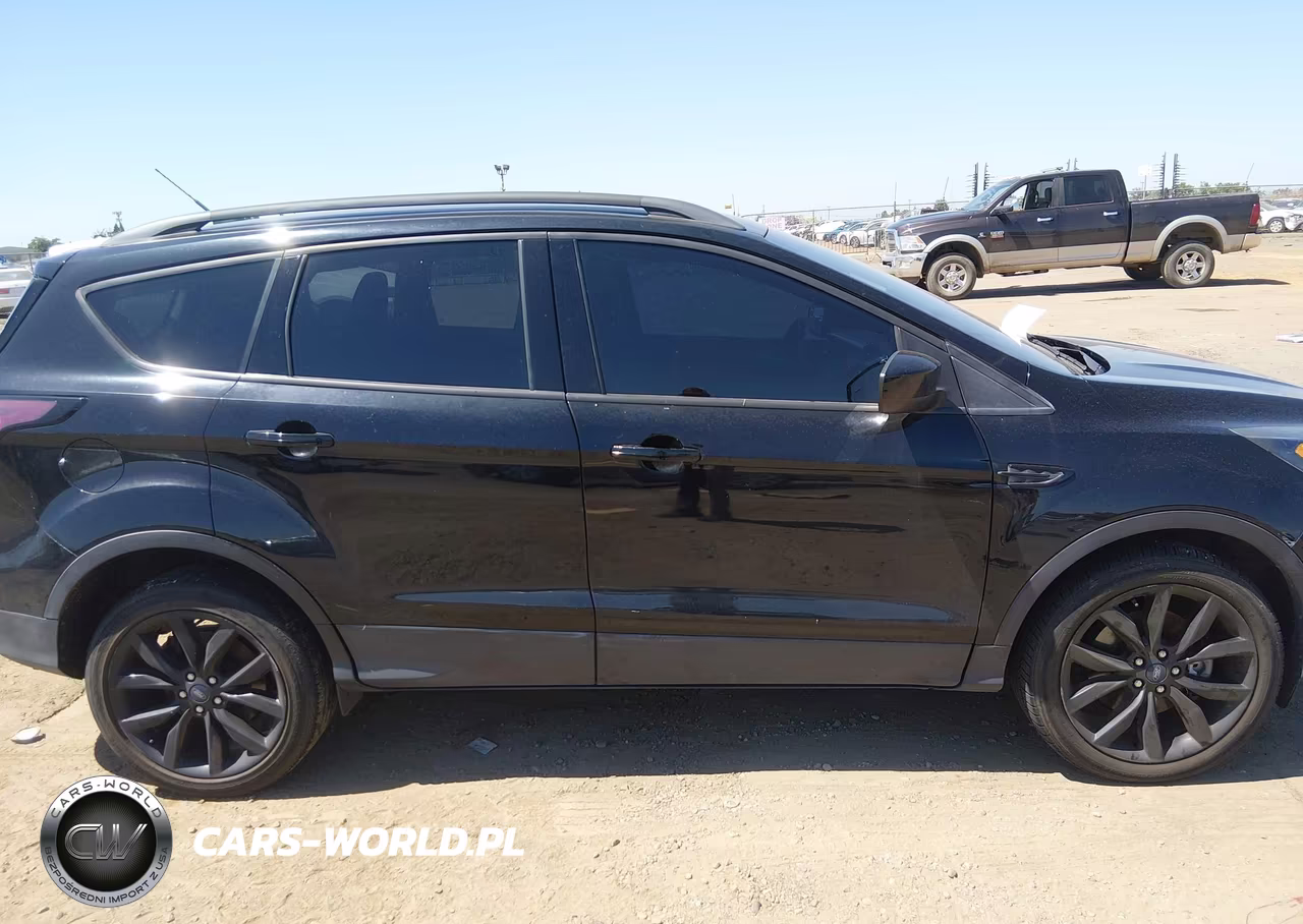 2018 Ford Escape Se VIN:1FMCU9GDXJUB73870 - 13