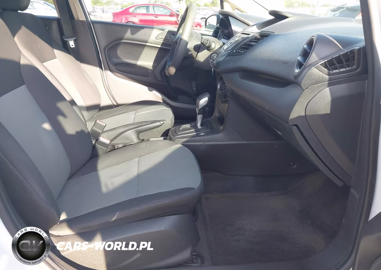 2015 Ford Fiesta S VIN:3FADP4AJ7FM210652 - 5