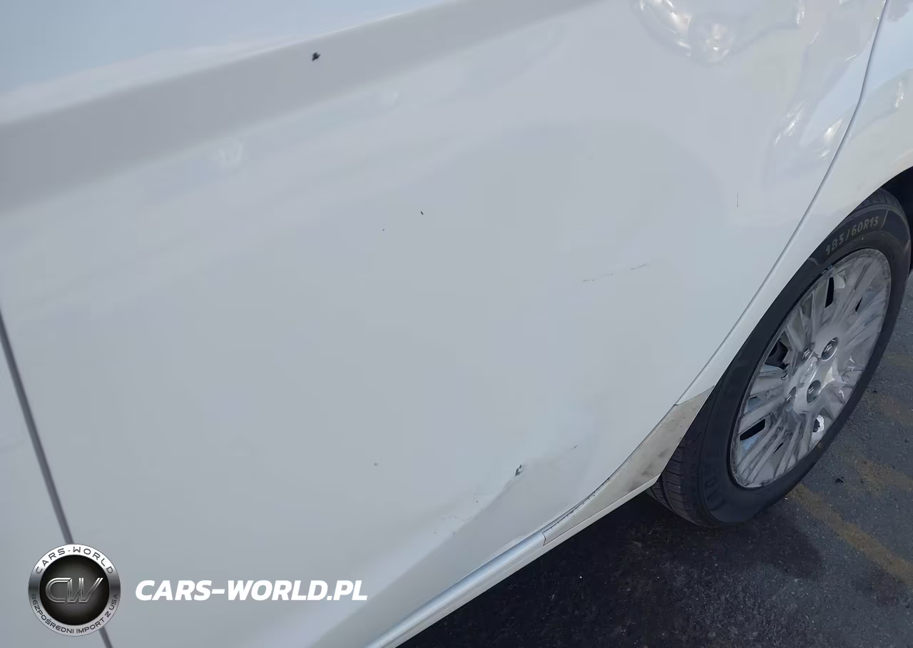 2015 Ford Fiesta S VIN:3FADP4AJ7FM210652 - 6