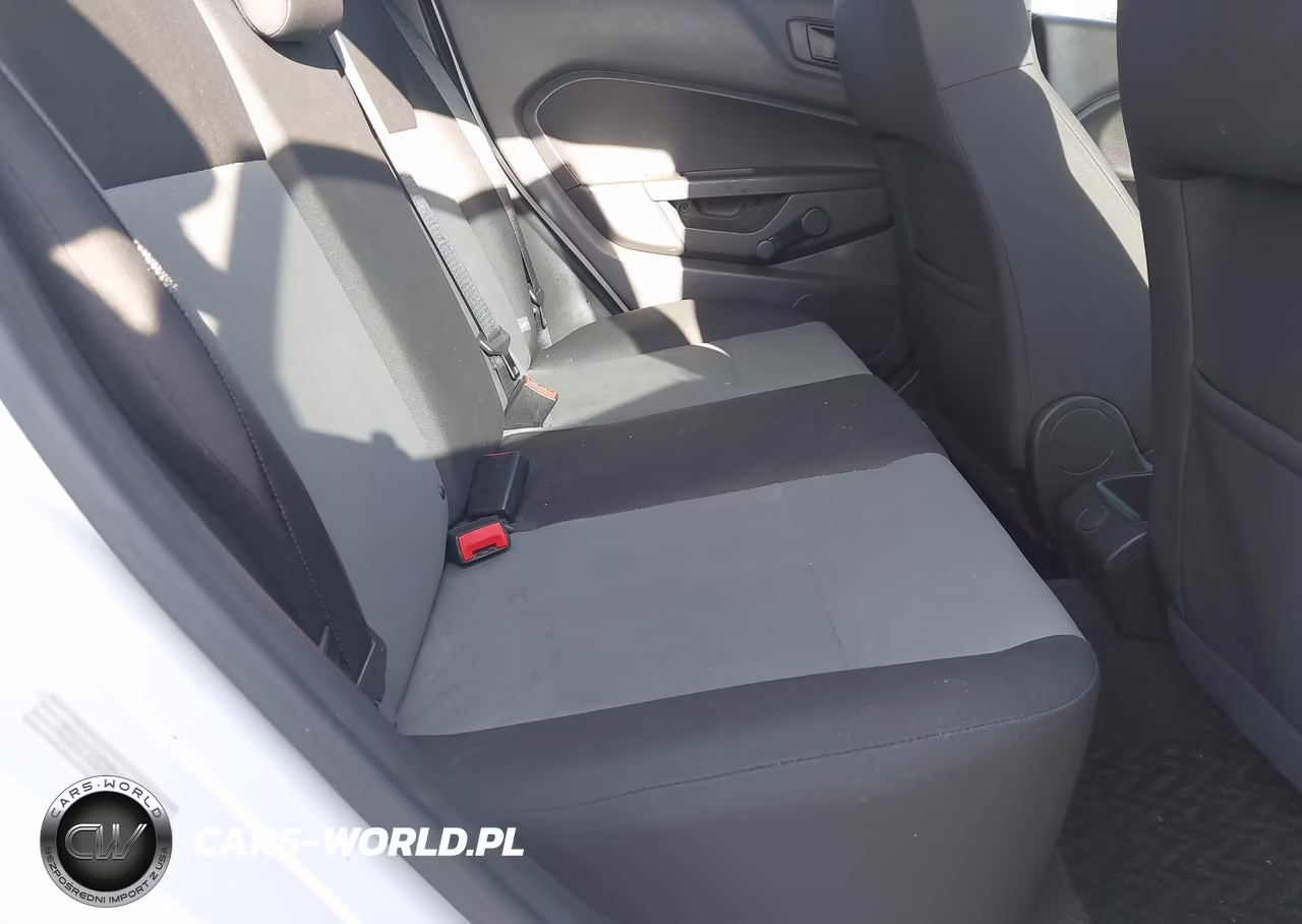 2015 Ford Fiesta S VIN:3FADP4AJ7FM210652 - 8